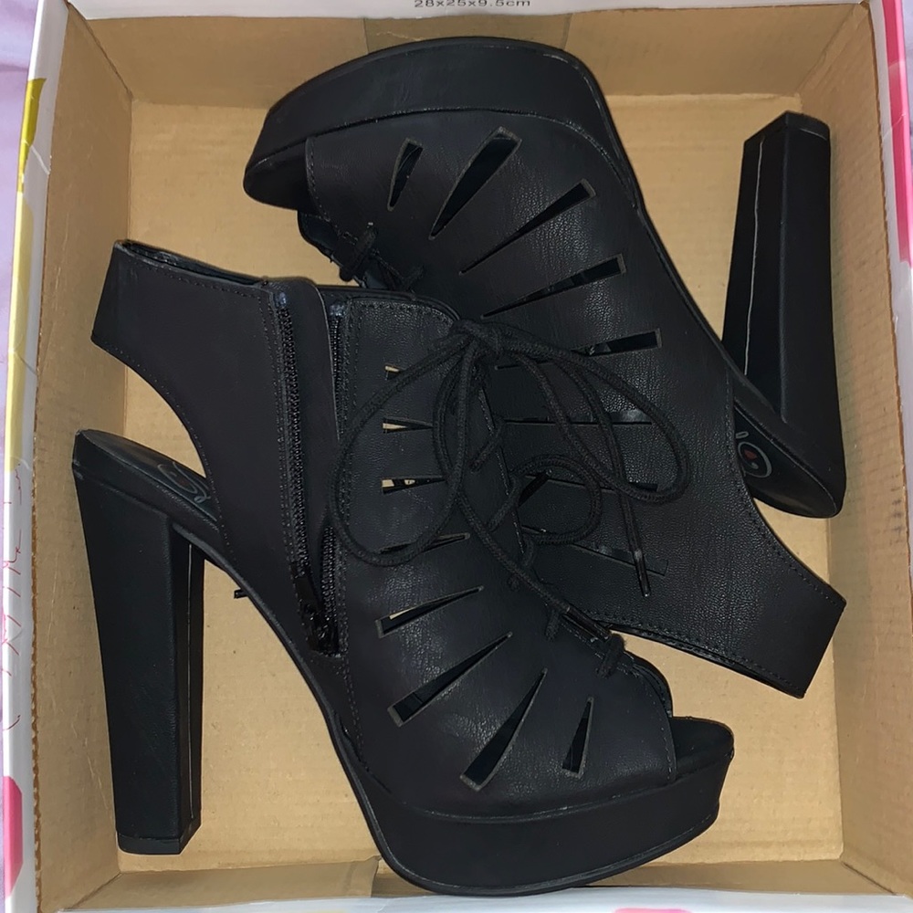Black Open Back String Heels - Picture 4 of 4